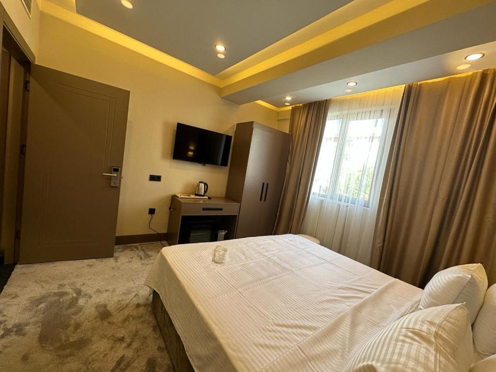 Istanblu Hotel Atasehir Истанбул Екстериор снимка